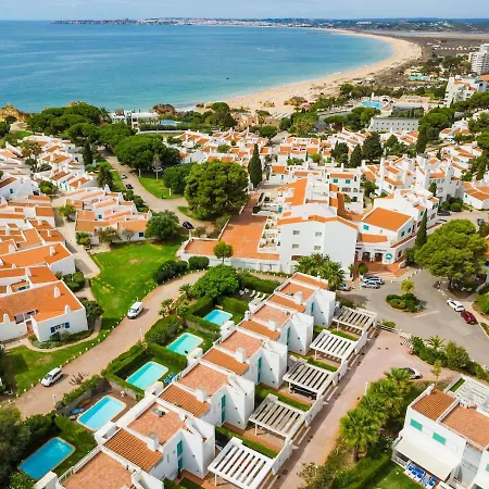 בית הארחה Sunny 5br @ Prainha Club