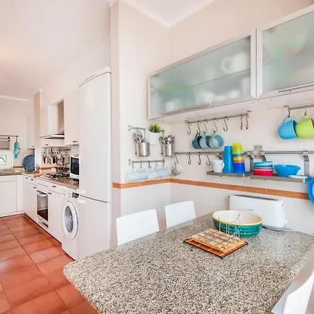 Prainha Sunny 5br Villa Alvor
