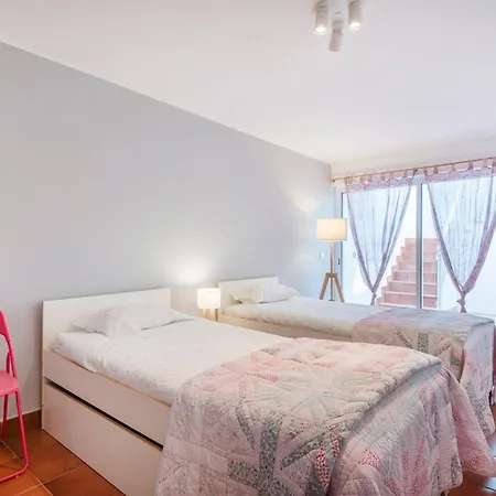 Sunny 5br @ Prainha Club Guest house Alvor