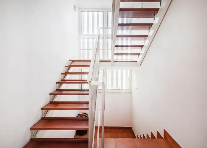 Prainha Sunny 5br 알보르