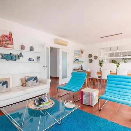 Sunny 5br @ Prainha Club 4* アルヴォル